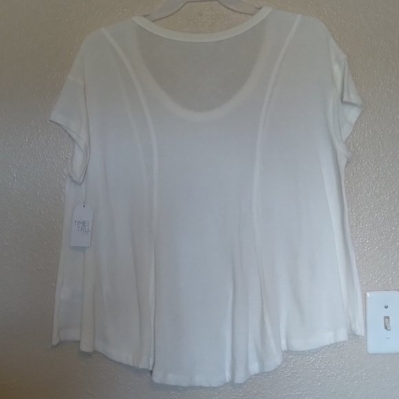 Time and Tru Short Sleeved M Seamed Tee - Picture 3 of 7